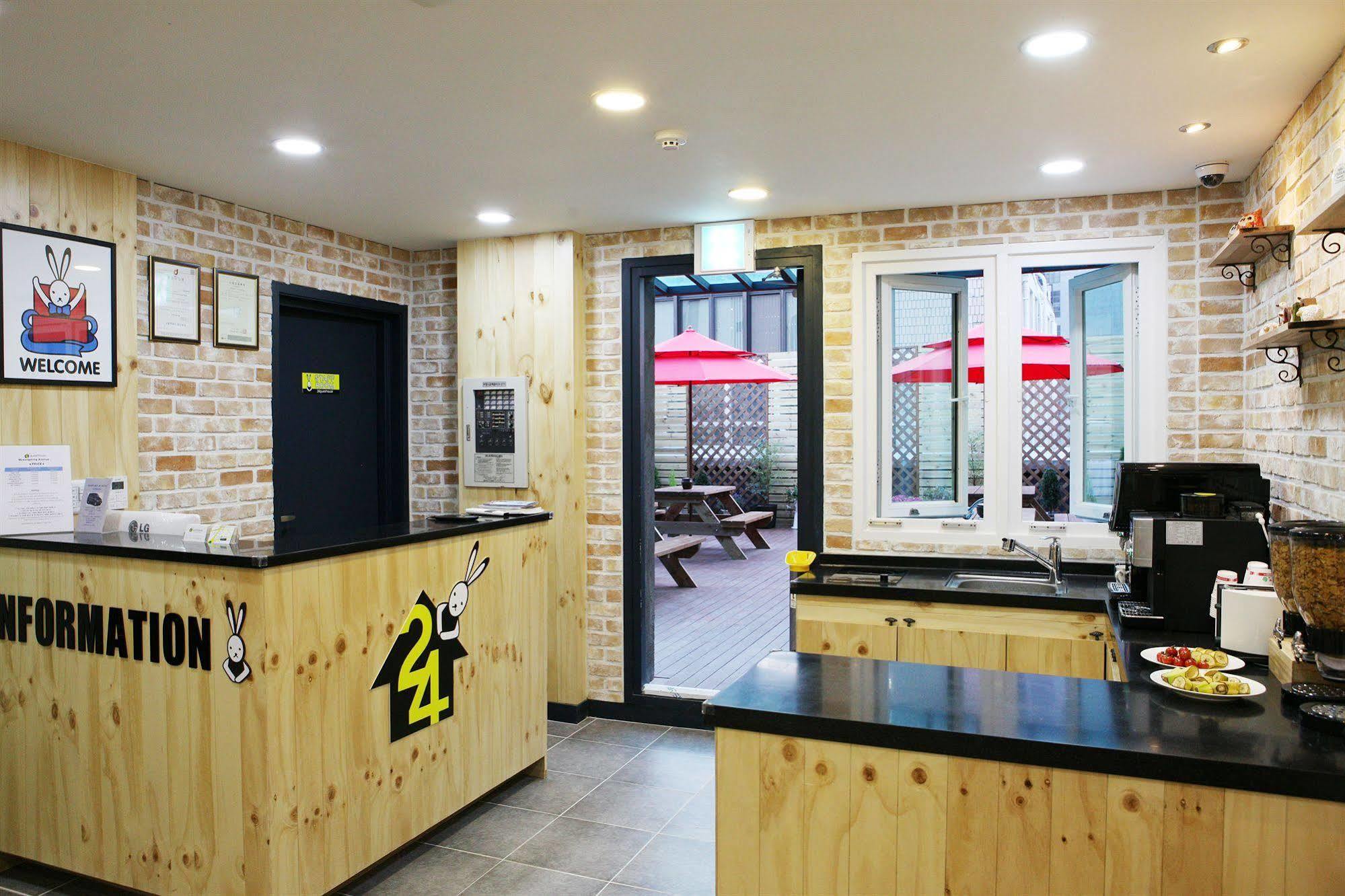 24 Guesthouse Myeongdong Avenue Seul Exterior foto